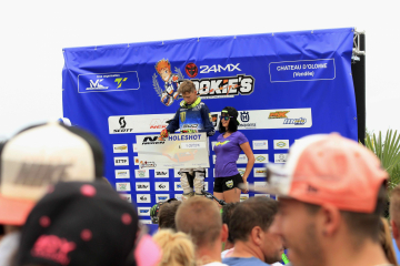 Neken_Holeshot_Podium